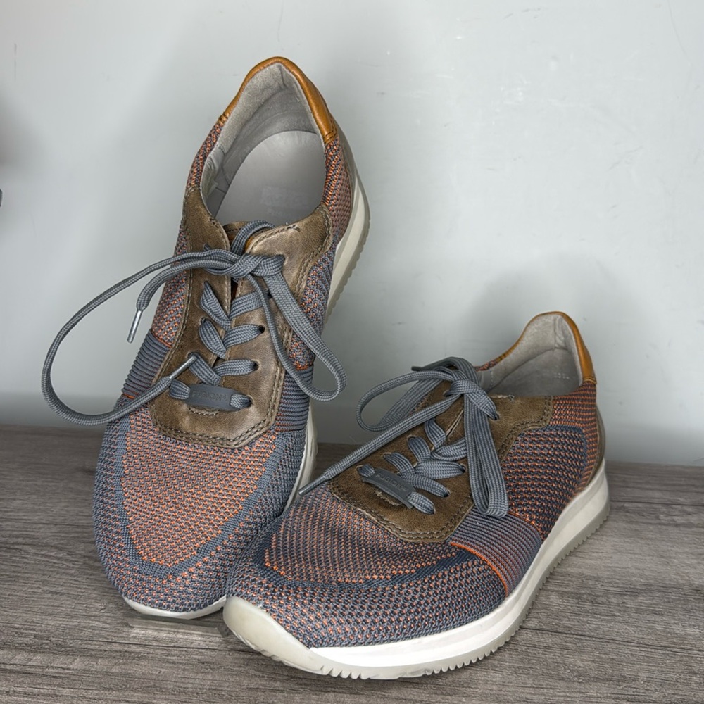 Men’s Fusion Made in Germany Leather and mesh sneakers size 8 worn once